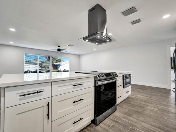 11600 NW 26th St, Plantation FL 33323