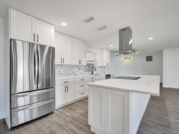 11600 NW 26th St, Plantation FL 33323