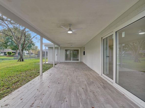 11600 NW 26th St, Plantation FL 33323