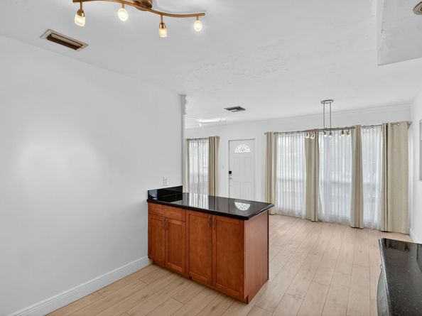 1606 NE 15TH Av, Fort Lauderdale FL 33305