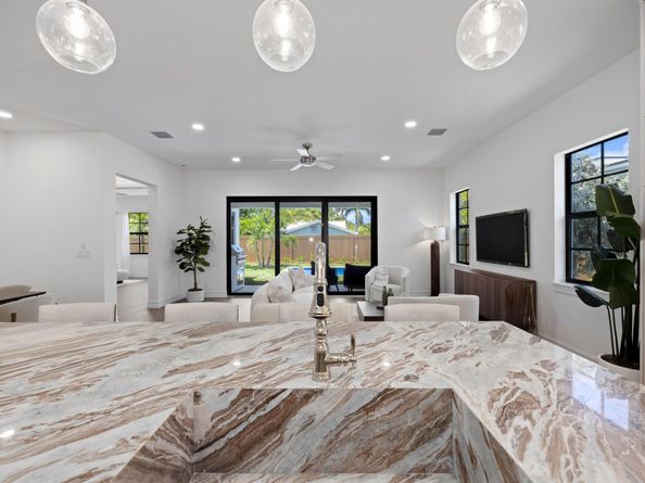 309 Cascade Lane, Palm Beach Shores FL 33404
