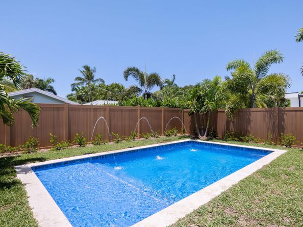 309 Cascade Lane, Palm Beach Shores FL 33404