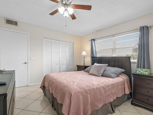 281 Fanshaw G, Boca Raton FL 33434