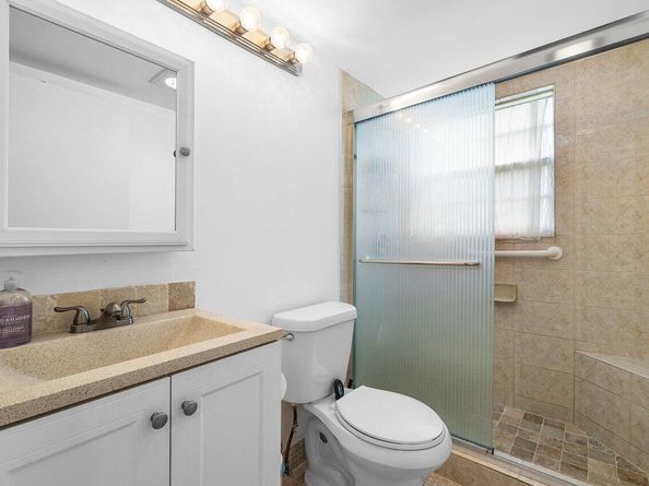 281 Fanshaw G, Boca Raton FL 33434