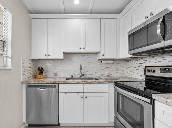 281 Fanshaw G, Boca Raton FL 33434