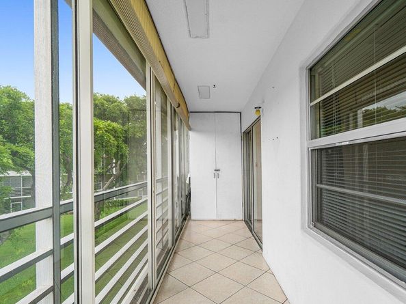 281 Fanshaw G, Boca Raton FL 33434