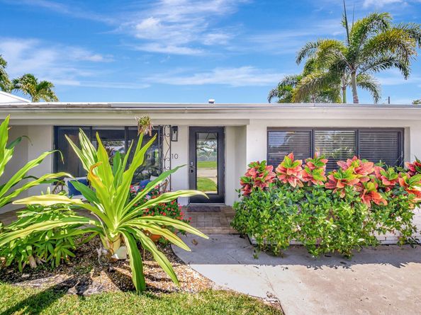 110 NW 12th Street, Delray Beach FL 33444