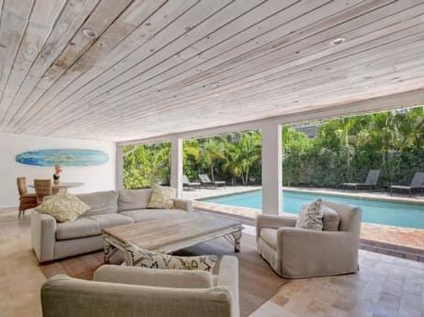 110 NW 12th Street, Delray Beach FL 33444