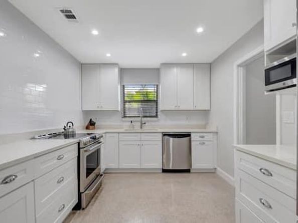 110 NW 12th Street, Delray Beach FL 33444