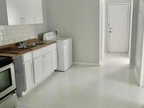 439-441 NW 18th Ave, Fort Lauderdale FL 33311