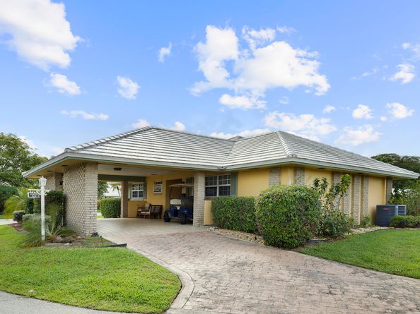 343 Yorktowne Circle, Atlantis FL 33462