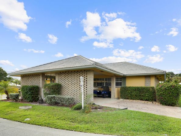 343 Yorktowne Circle, Atlantis FL 33462