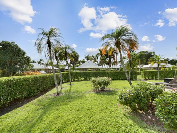 343 Yorktowne Circle, Atlantis FL 33462
