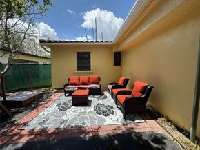 1007 N 31st Rd, Hollywood FL 33021