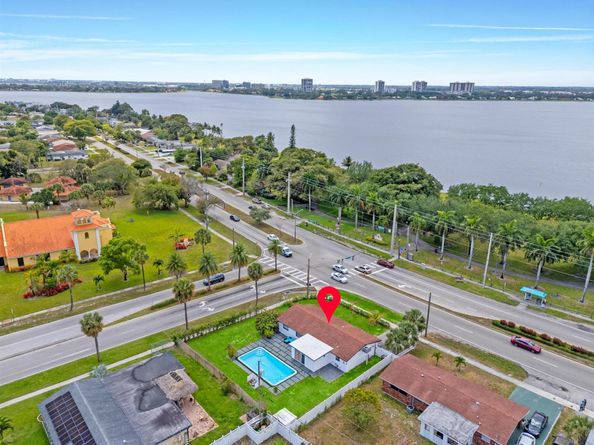 3700 N Australian Avenue, West Palm Beach FL 33407