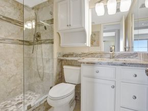 3300 W Rolling Hills Circle 705, Davie FL 33328