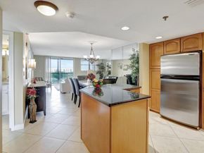 3300 W Rolling Hills Circle 705, Davie FL 33328
