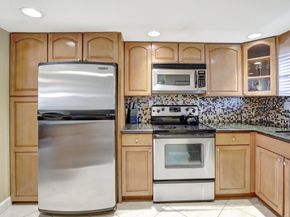3300 W Rolling Hills Circle 705, Davie FL 33328