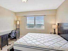 3300 W Rolling Hills Circle 705, Davie FL 33328