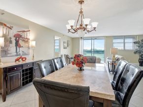 3300 W Rolling Hills Circle 705, Davie FL 33328