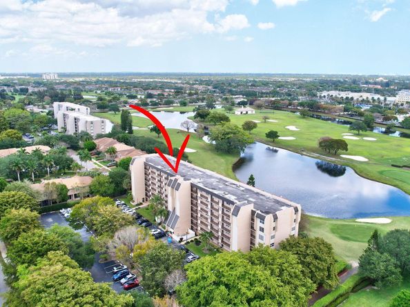 3300 W Rolling Hills Circle 705, Davie FL 33328
