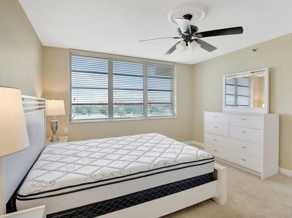 3300 W Rolling Hills Circle 705, Davie FL 33328