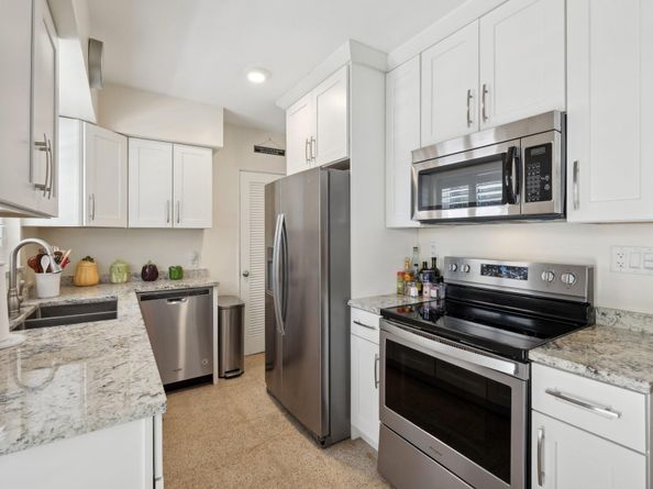 3402 N Leigh Rd, Pompano Beach FL 33062