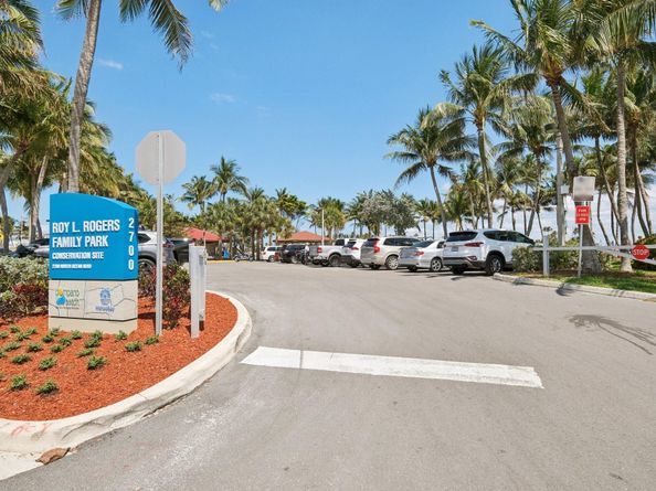3402 N Leigh Rd, Pompano Beach FL 33062