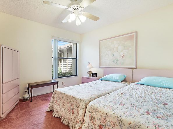 300 Crosswinds Drive D1, Greenacres FL 33413