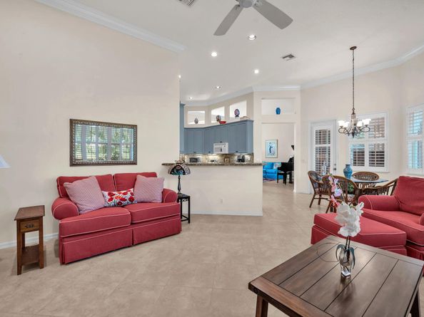 6585 Murano Way, Lake Worth FL 33467