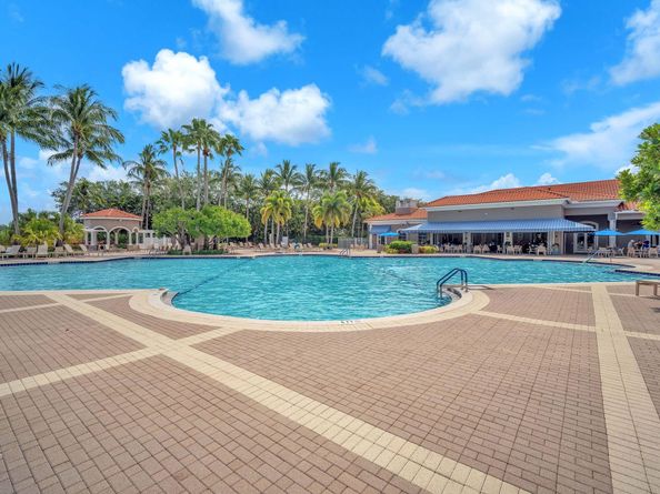 6585 Murano Way, Lake Worth FL 33467