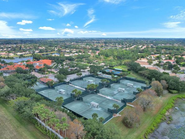 6585 Murano Way, Lake Worth FL 33467