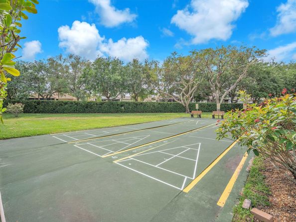 6585 Murano Way, Lake Worth FL 33467