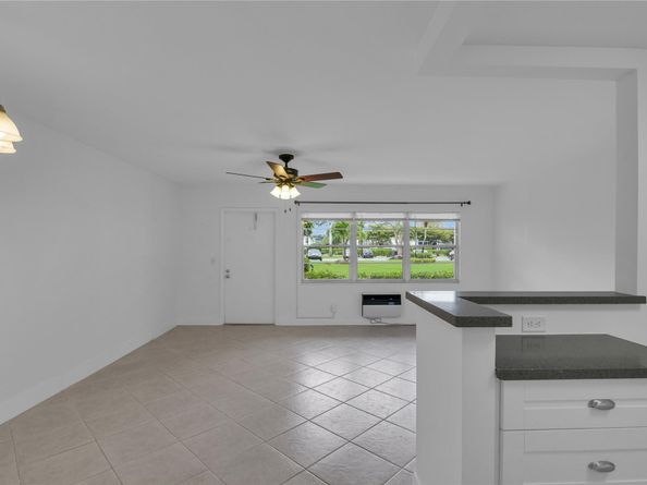 177 Fanshaw E, Boca Raton FL 33434