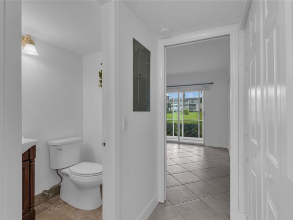 177 Fanshaw E, Boca Raton FL 33434