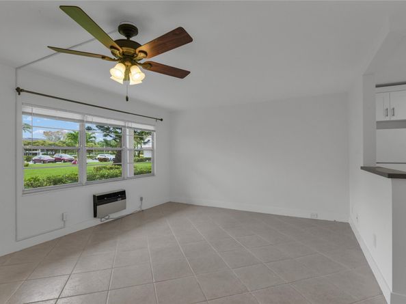 177 Fanshaw E, Boca Raton FL 33434