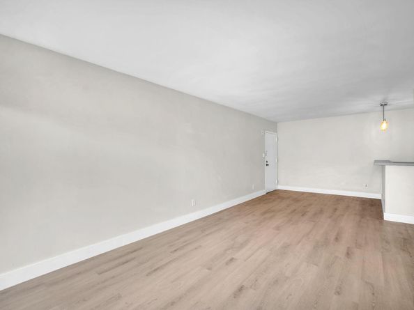 5821 Washington Street 21, Hollywood FL 33023