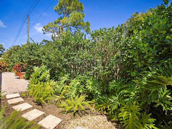 227 Shorewood Way, Jupiter FL 33458