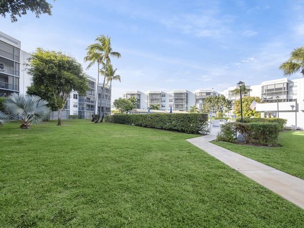 6400 NW 2nd Avenue 117, Boca Raton FL 33487