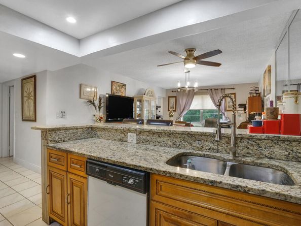 4364 NW 9th Avenue 163d, Deerfield Beach FL 33064
