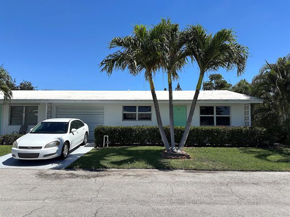 728 Ridge Road 35, Lantana FL 33462