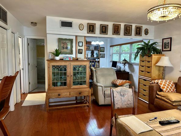 728 Ridge Road 35, Lantana FL 33462