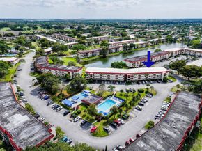 311 S Hollybrook Dr 104, Pembroke Pines FL 33025