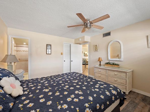 311 S Hollybrook Dr 104, Pembroke Pines FL 33025