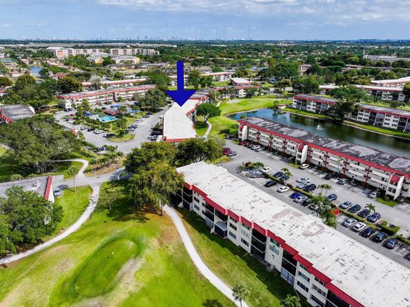 311 S Hollybrook Dr 104, Pembroke Pines FL 33025