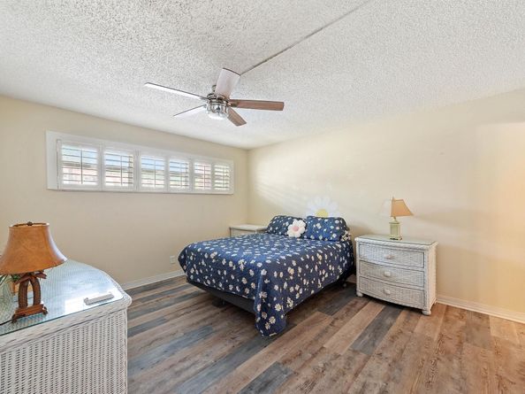311 S Hollybrook Dr 104, Pembroke Pines FL 33025