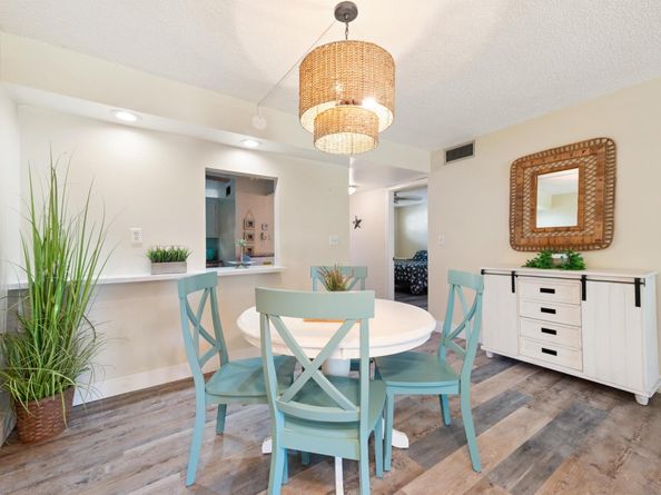 311 S Hollybrook Dr 104, Pembroke Pines FL 33025