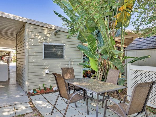 1681 SW 83rd Ter, Davie FL 33324