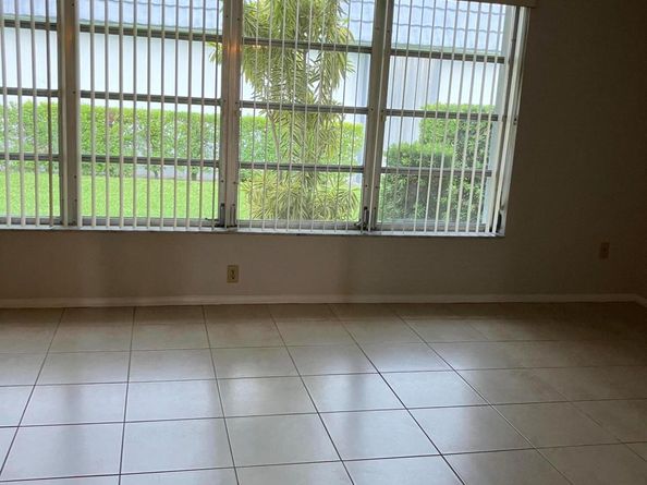 2886 Fernley Drive E 92, West Palm Beach FL 33415