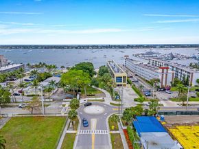531 45th Street, West Palm Beach FL 33407